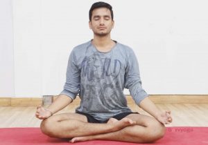 Sukhasana {Easy Yoga Pose}-Steps And Benefits - Sarvyoga