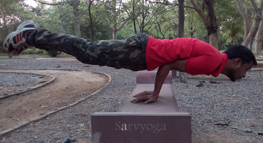 How to do Hollowback Forearm Stand – OmStars